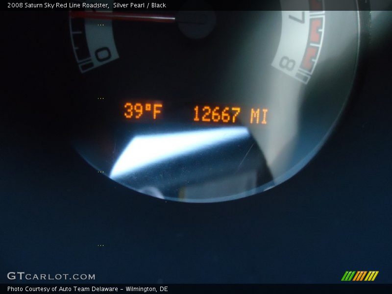 Silver Pearl / Black 2008 Saturn Sky Red Line Roadster