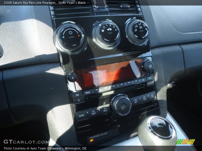 Silver Pearl / Black 2008 Saturn Sky Red Line Roadster