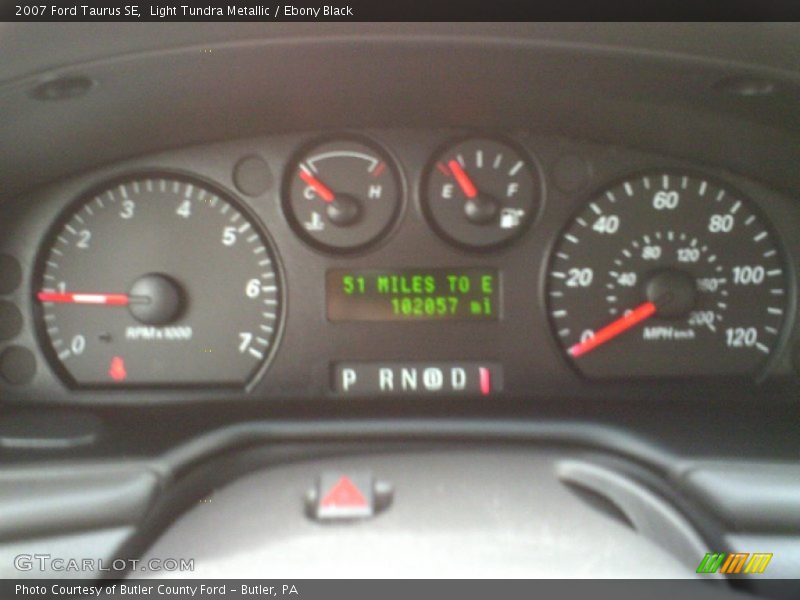 Light Tundra Metallic / Ebony Black 2007 Ford Taurus SE