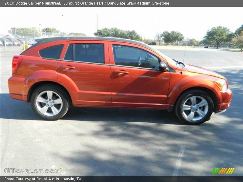 Sunburst Orange Pearl / Dark Slate Gray/Medium Graystone 2010 Dodge Caliber Mainstreet