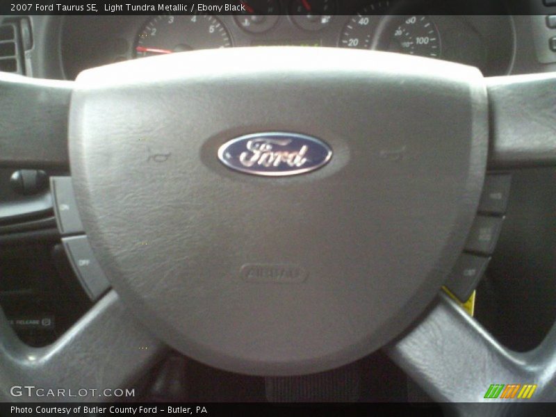 Light Tundra Metallic / Ebony Black 2007 Ford Taurus SE