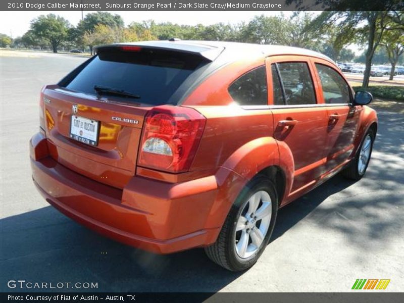 Sunburst Orange Pearl / Dark Slate Gray/Medium Graystone 2010 Dodge Caliber Mainstreet