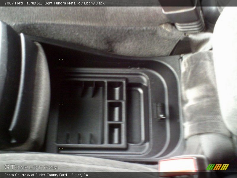 Light Tundra Metallic / Ebony Black 2007 Ford Taurus SE