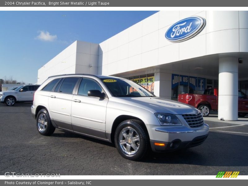 Bright Silver Metallic / Light Taupe 2004 Chrysler Pacifica