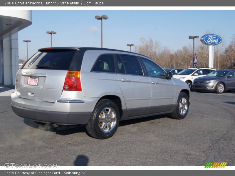 Bright Silver Metallic / Light Taupe 2004 Chrysler Pacifica