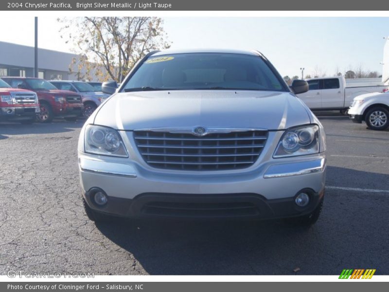 Bright Silver Metallic / Light Taupe 2004 Chrysler Pacifica