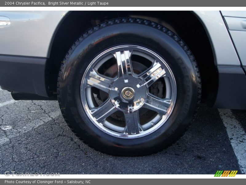 Bright Silver Metallic / Light Taupe 2004 Chrysler Pacifica