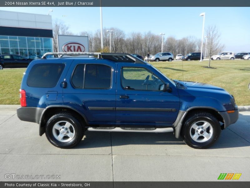 Just Blue / Charcoal 2004 Nissan Xterra SE 4x4