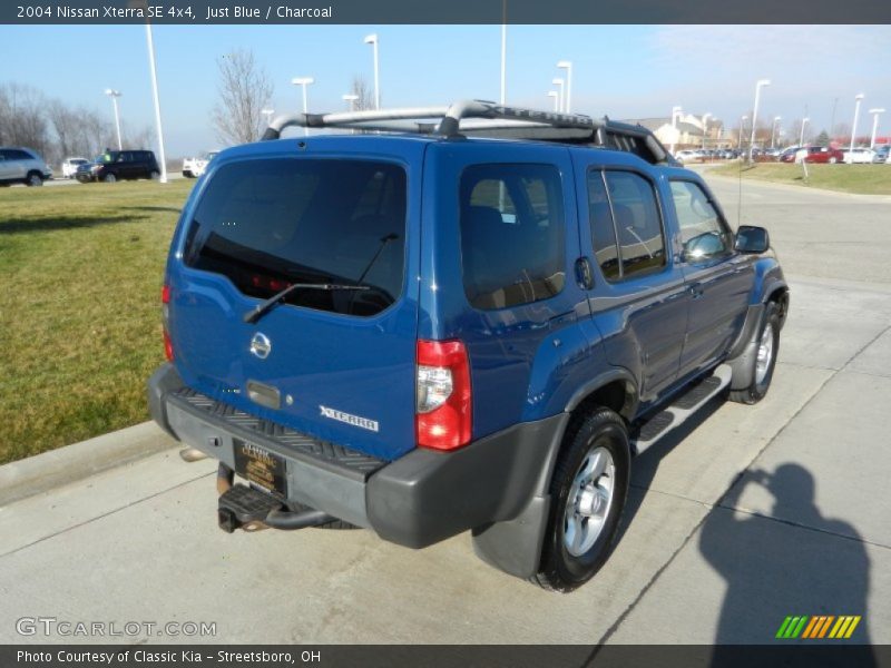 Just Blue / Charcoal 2004 Nissan Xterra SE 4x4
