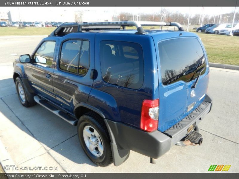 Just Blue / Charcoal 2004 Nissan Xterra SE 4x4