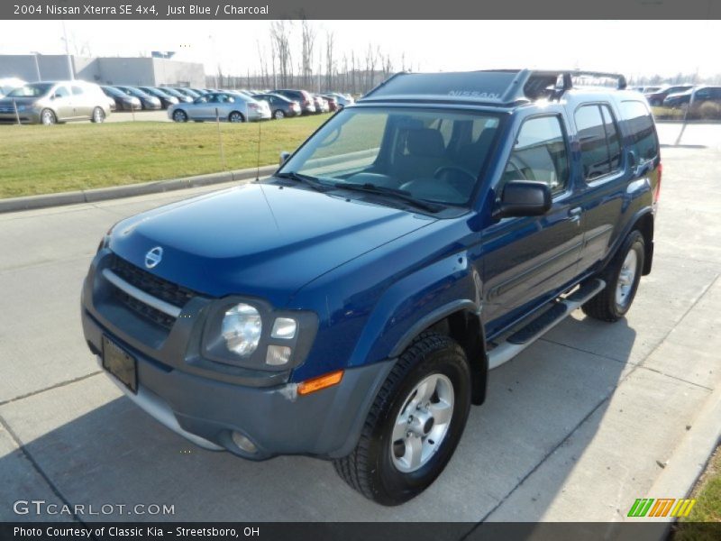 Just Blue / Charcoal 2004 Nissan Xterra SE 4x4