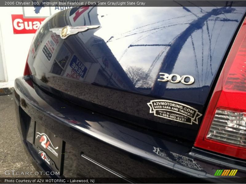 Midnight Blue Pearlcoat / Dark Slate Gray/Light Slate Gray 2006 Chrysler 300