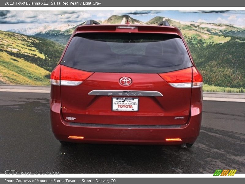 Salsa Red Pearl / Light Gray 2013 Toyota Sienna XLE