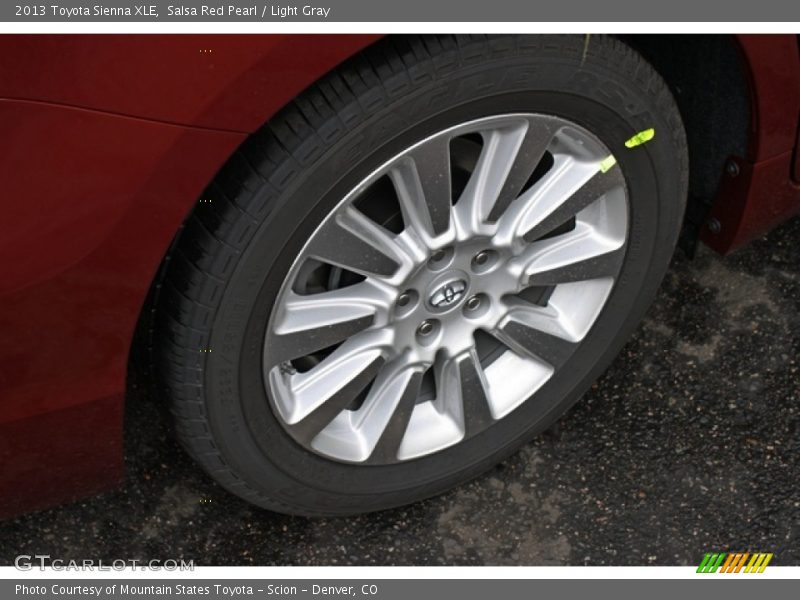 Salsa Red Pearl / Light Gray 2013 Toyota Sienna XLE