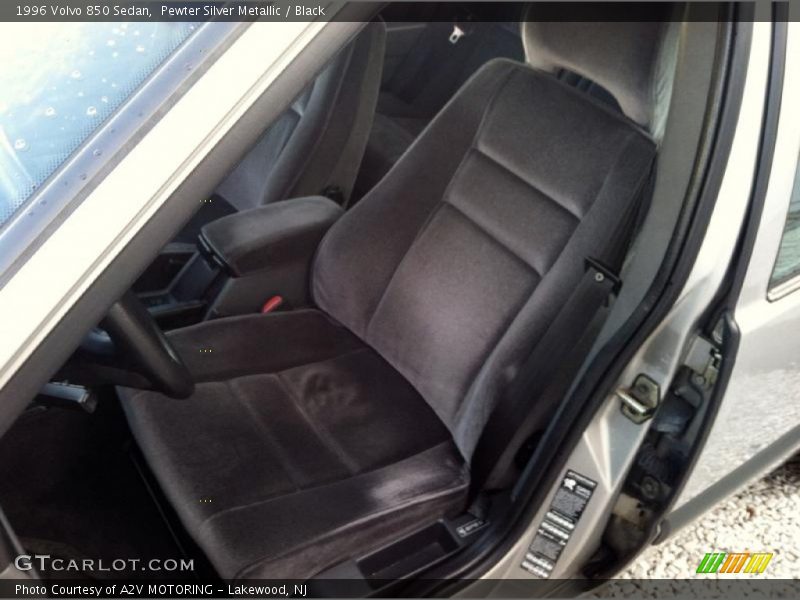 Front Seat of 1996 850 Sedan