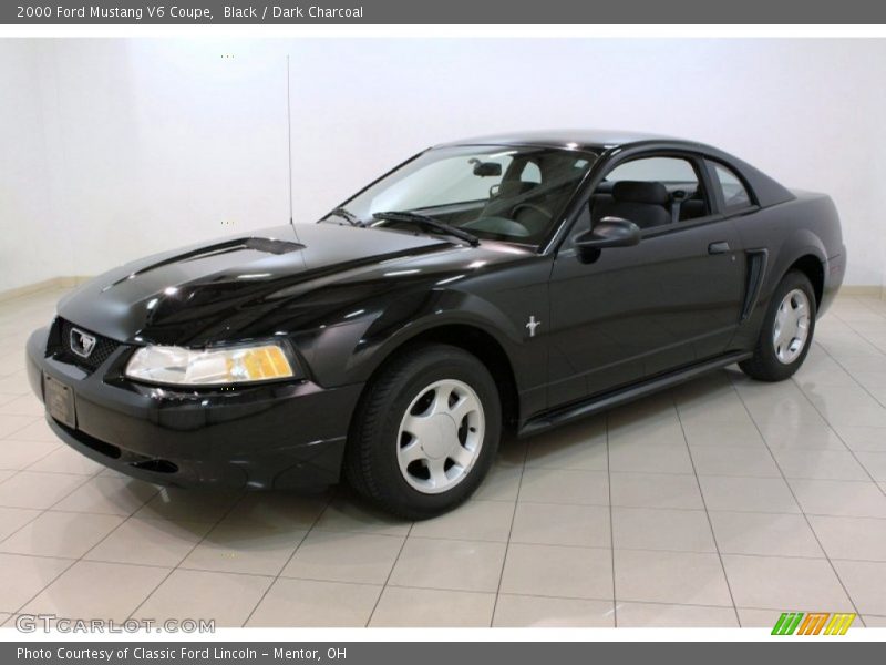 Black / Dark Charcoal 2000 Ford Mustang V6 Coupe