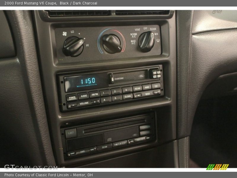 Controls of 2000 Mustang V6 Coupe