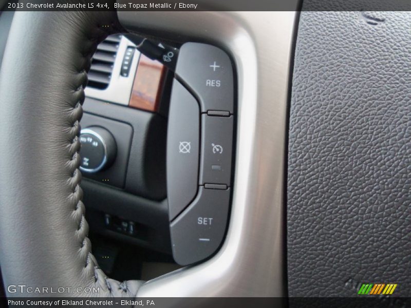 Blue Topaz Metallic / Ebony 2013 Chevrolet Avalanche LS 4x4