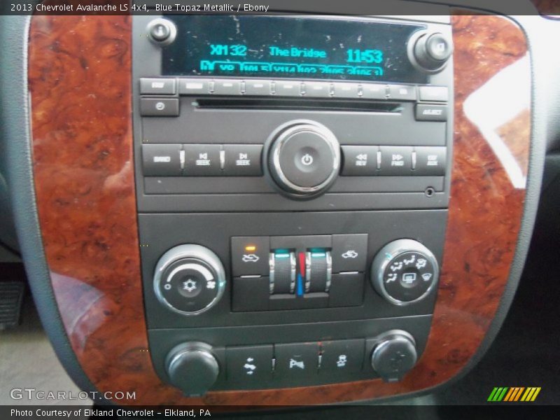 Blue Topaz Metallic / Ebony 2013 Chevrolet Avalanche LS 4x4
