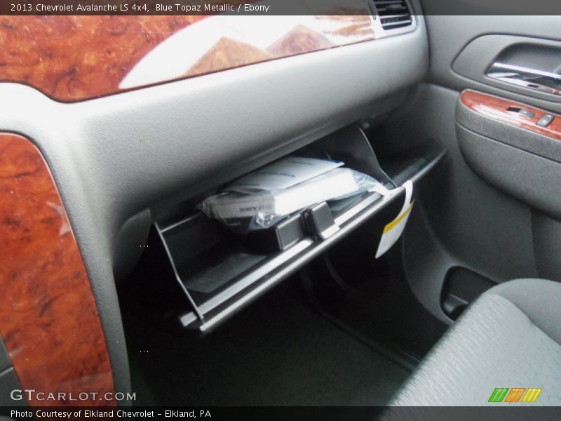 Blue Topaz Metallic / Ebony 2013 Chevrolet Avalanche LS 4x4