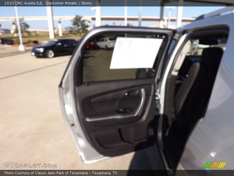 Quicksilver Metallic / Ebony 2010 GMC Acadia SLE