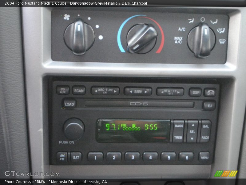 Controls of 2004 Mustang Mach 1 Coupe