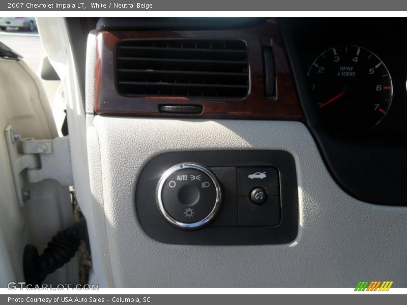 White / Neutral Beige 2007 Chevrolet Impala LT