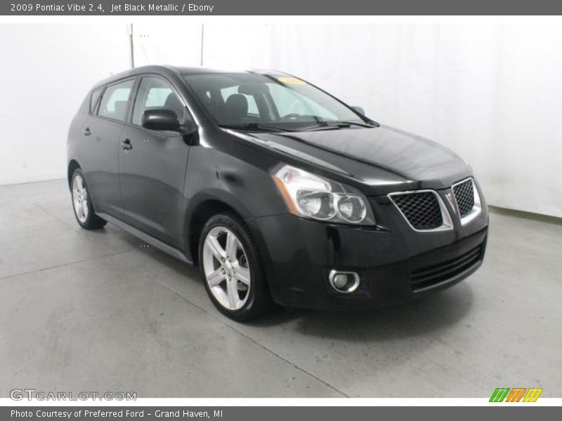 Jet Black Metallic / Ebony 2009 Pontiac Vibe 2.4