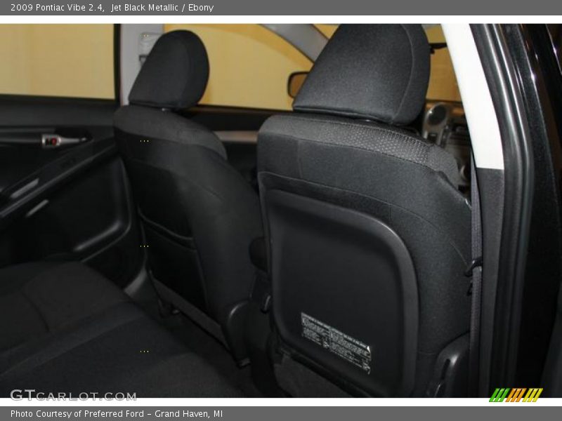 Jet Black Metallic / Ebony 2009 Pontiac Vibe 2.4