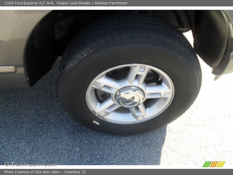 Pueblo Gold Metallic / Medium Parchment 2004 Ford Explorer XLT 4x4