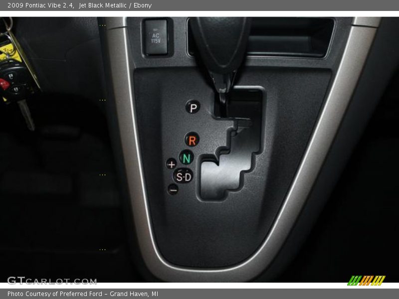 Jet Black Metallic / Ebony 2009 Pontiac Vibe 2.4