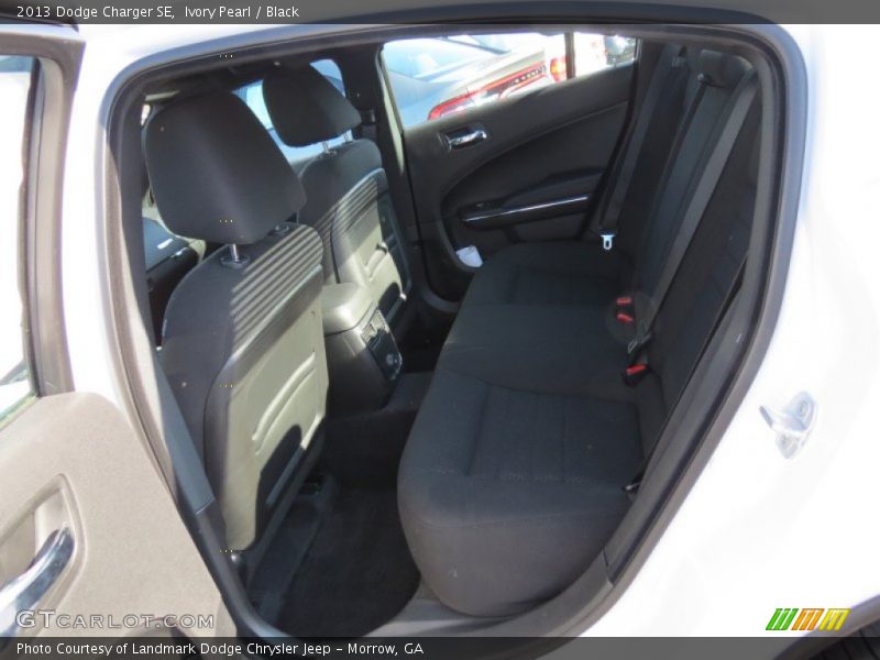 Ivory Pearl / Black 2013 Dodge Charger SE