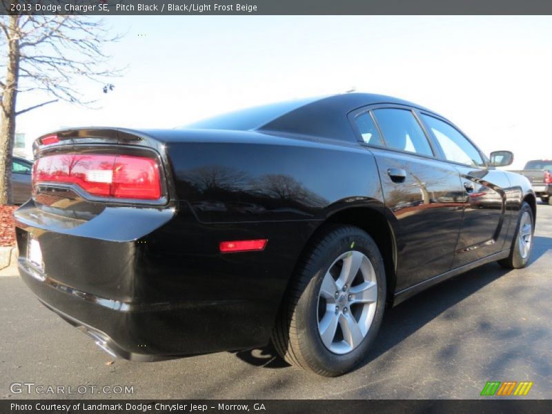 Pitch Black / Black/Light Frost Beige 2013 Dodge Charger SE