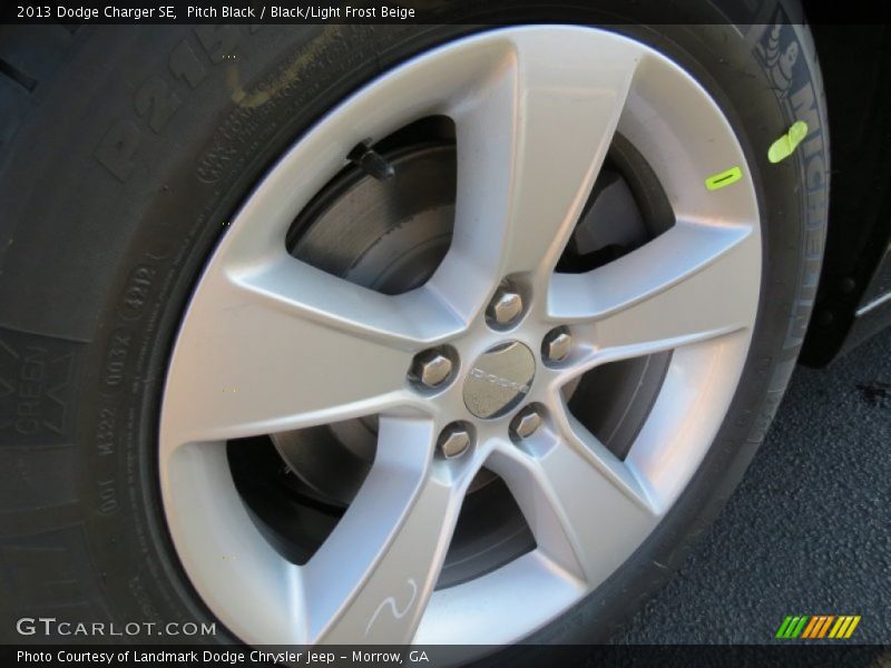 Pitch Black / Black/Light Frost Beige 2013 Dodge Charger SE