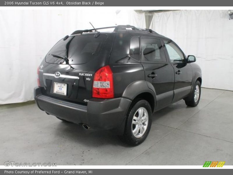 Obsidian Black / Beige 2006 Hyundai Tucson GLS V6 4x4