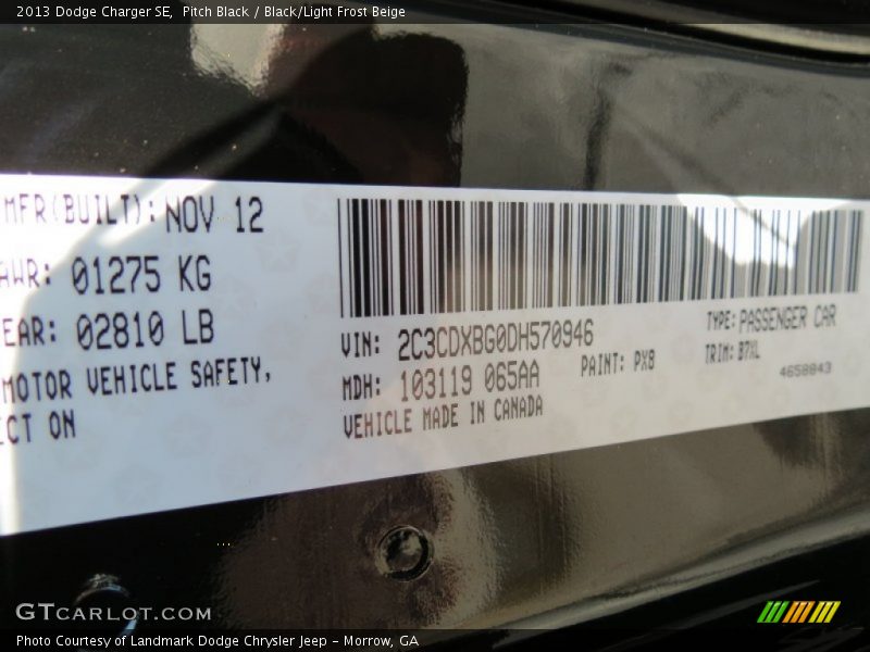 Pitch Black / Black/Light Frost Beige 2013 Dodge Charger SE