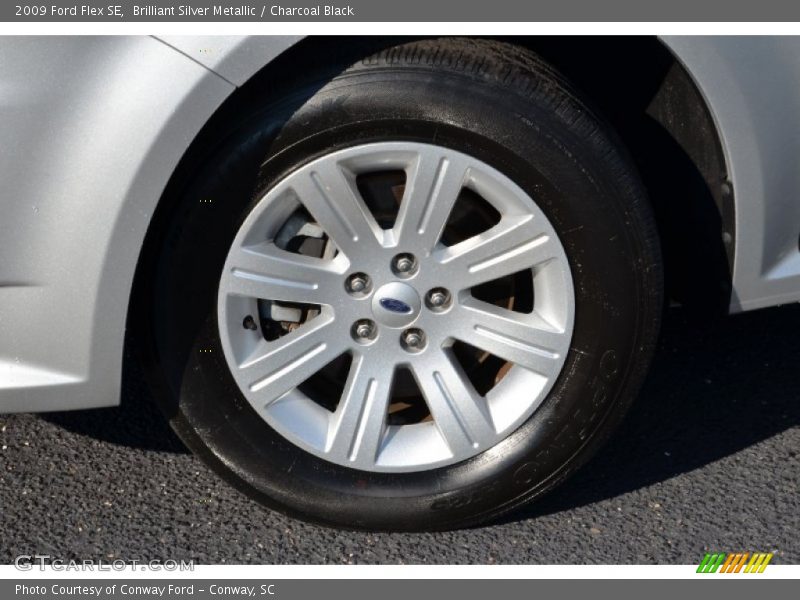 Brilliant Silver Metallic / Charcoal Black 2009 Ford Flex SE