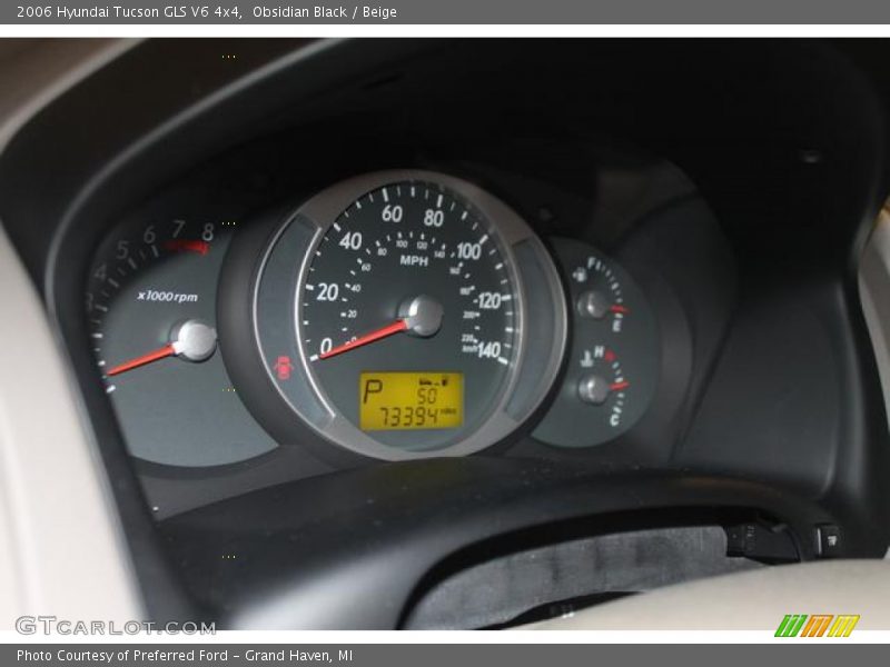 Obsidian Black / Beige 2006 Hyundai Tucson GLS V6 4x4