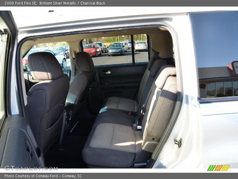 Brilliant Silver Metallic / Charcoal Black 2009 Ford Flex SE