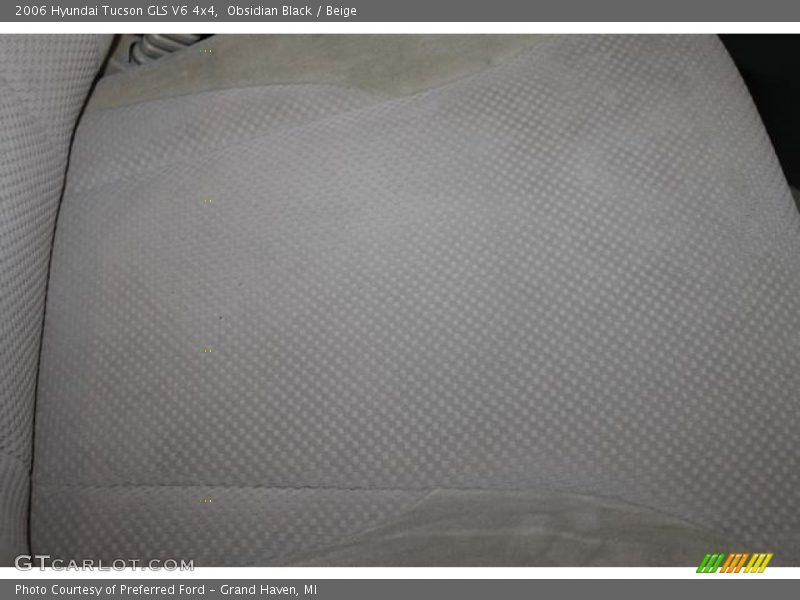 Obsidian Black / Beige 2006 Hyundai Tucson GLS V6 4x4