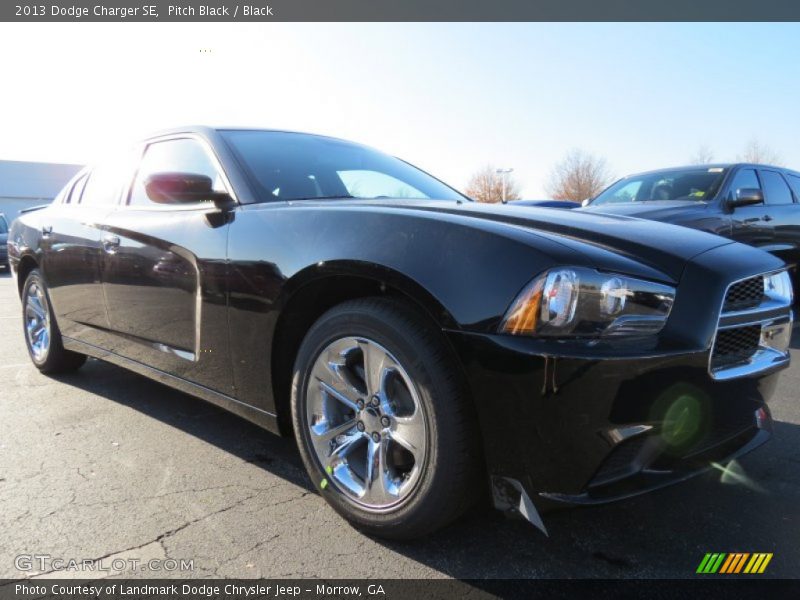 Pitch Black / Black 2013 Dodge Charger SE