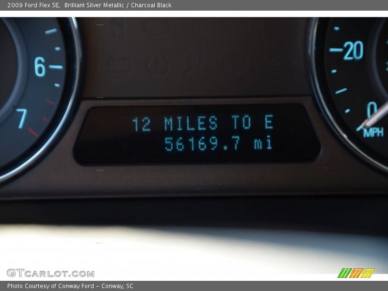 Brilliant Silver Metallic / Charcoal Black 2009 Ford Flex SE