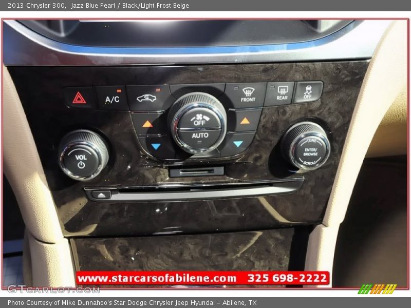 Jazz Blue Pearl / Black/Light Frost Beige 2013 Chrysler 300
