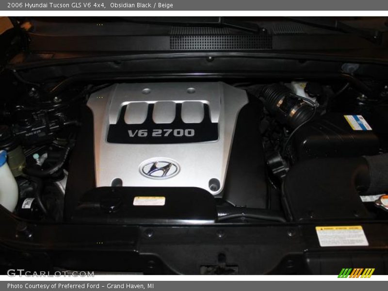 Obsidian Black / Beige 2006 Hyundai Tucson GLS V6 4x4