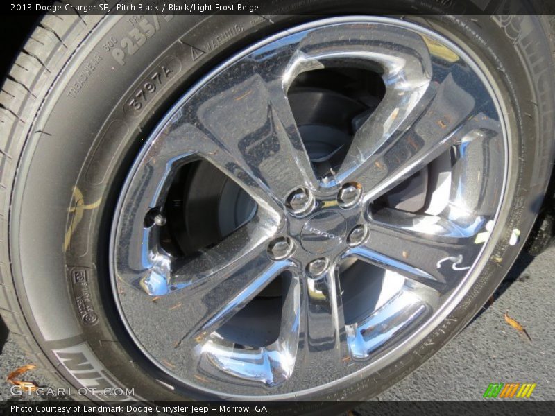 Pitch Black / Black/Light Frost Beige 2013 Dodge Charger SE