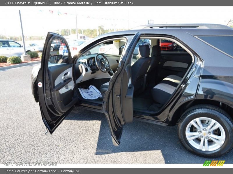 Black Granite Metallic / Light Titanium/Jet Black 2011 Chevrolet Equinox LT