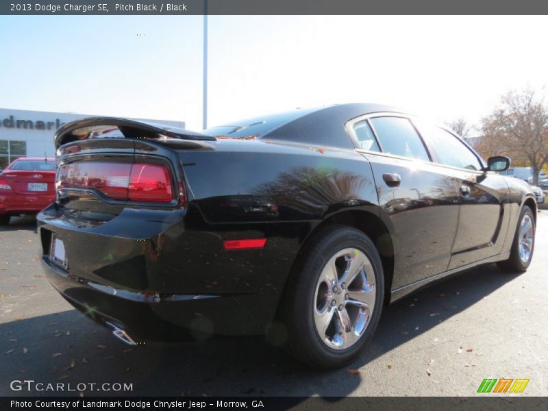 Pitch Black / Black 2013 Dodge Charger SE