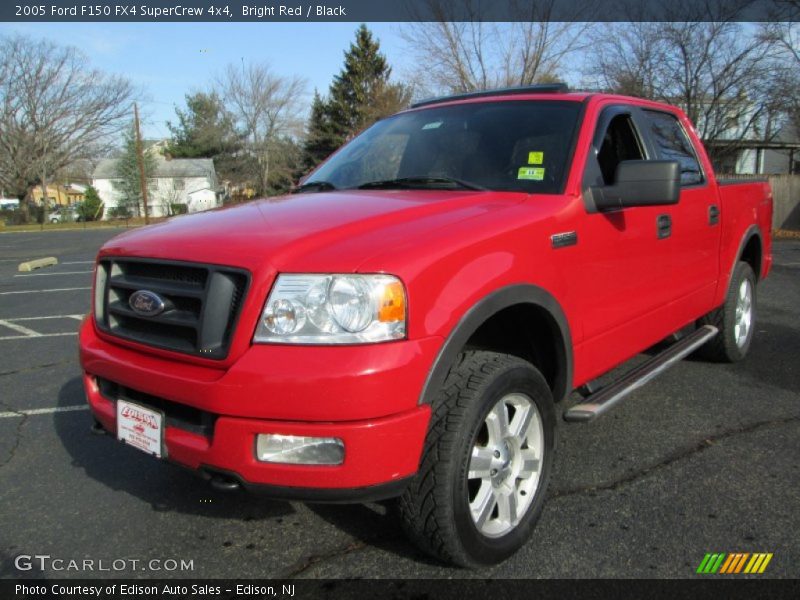 Front 3/4 View of 2005 F150 FX4 SuperCrew 4x4