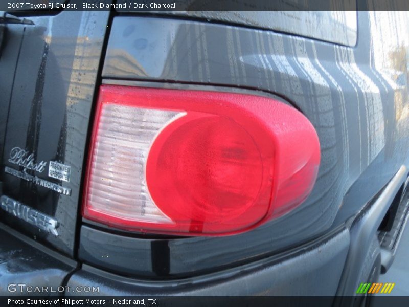 Black Diamond / Dark Charcoal 2007 Toyota FJ Cruiser