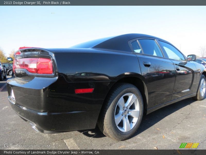 Pitch Black / Black 2013 Dodge Charger SE